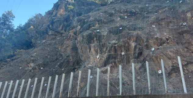 Estabilización de taludes autopista Oaxaca–Puerto Escondido